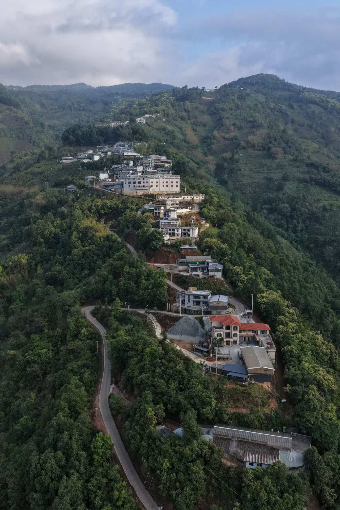 冰岛老寨全景